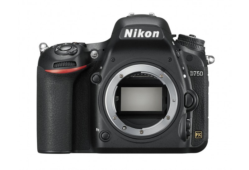 Nikon D-750 Frontansicht